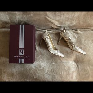 Bruno Magli leather gold metallic reptile print heels NIB